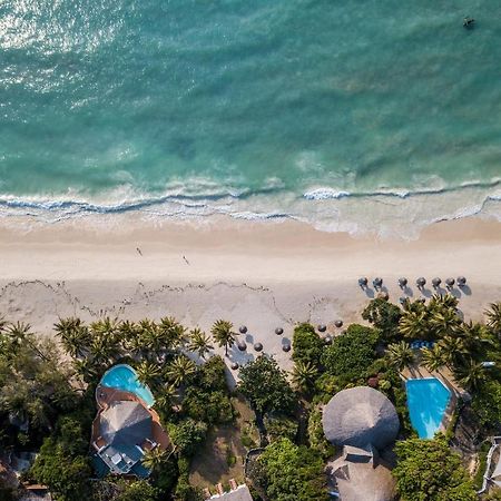 Diamonds Leisure Beach & Golf Resort Diani Beach Exterior foto Aerial view of the beach