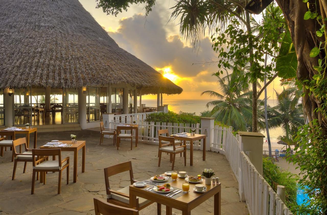 Diamonds Leisure Beach & Golf Resort Diani Beach Exterior foto Sunset at the Beach Club